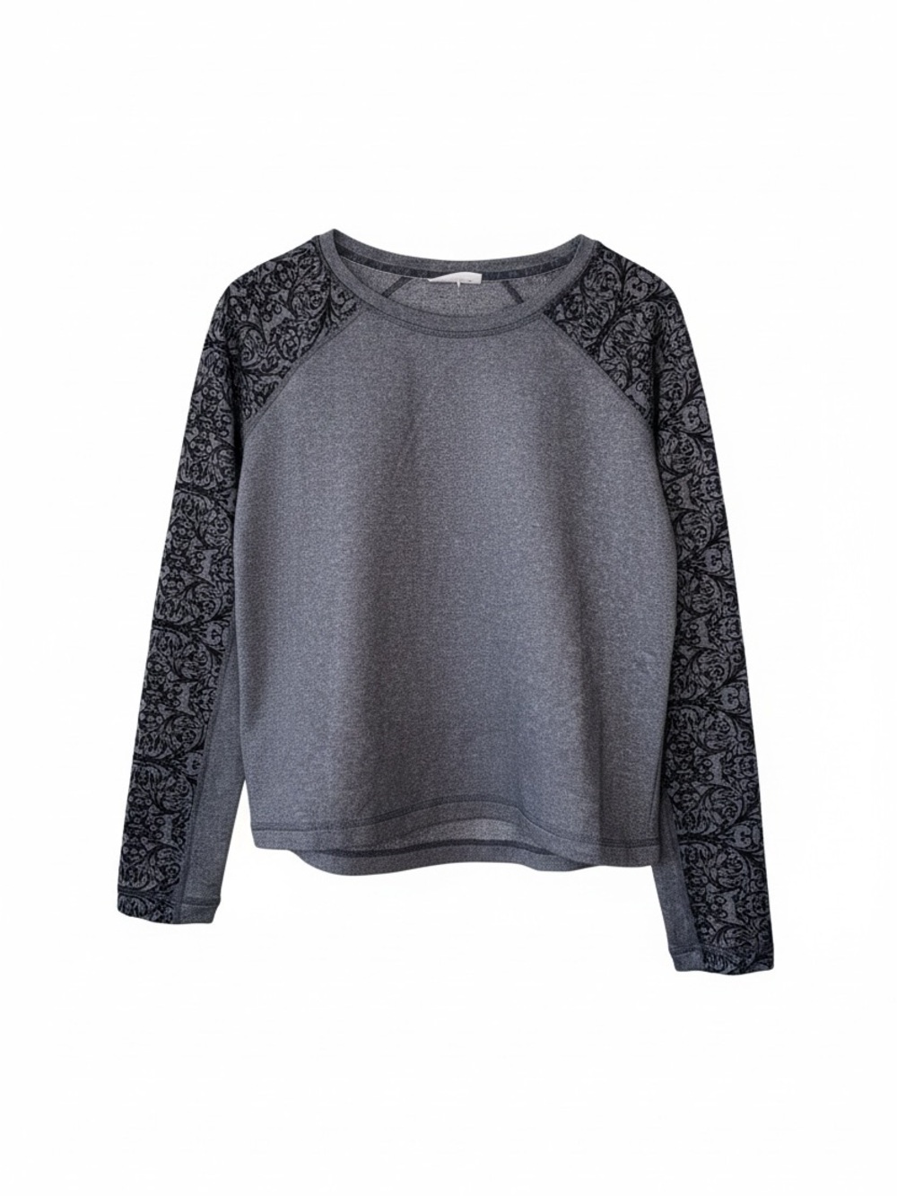 NWT CALIA by Carrie Underwood Gray Pullover with Black Patterned Raglan Sleeves